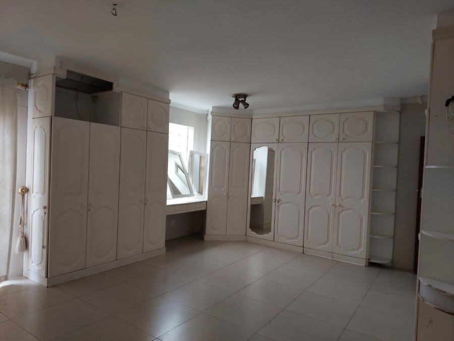 3 Bedroom Property for Sale in Uitenhage Upper Central Eastern Cape
